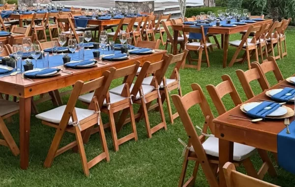 renta de mesas de mesas y sillas avant garde de madera